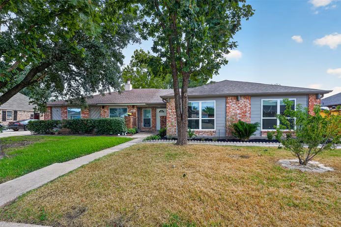 Photo 3 of 9523 Riverside Lodge Drive, Houston, TX