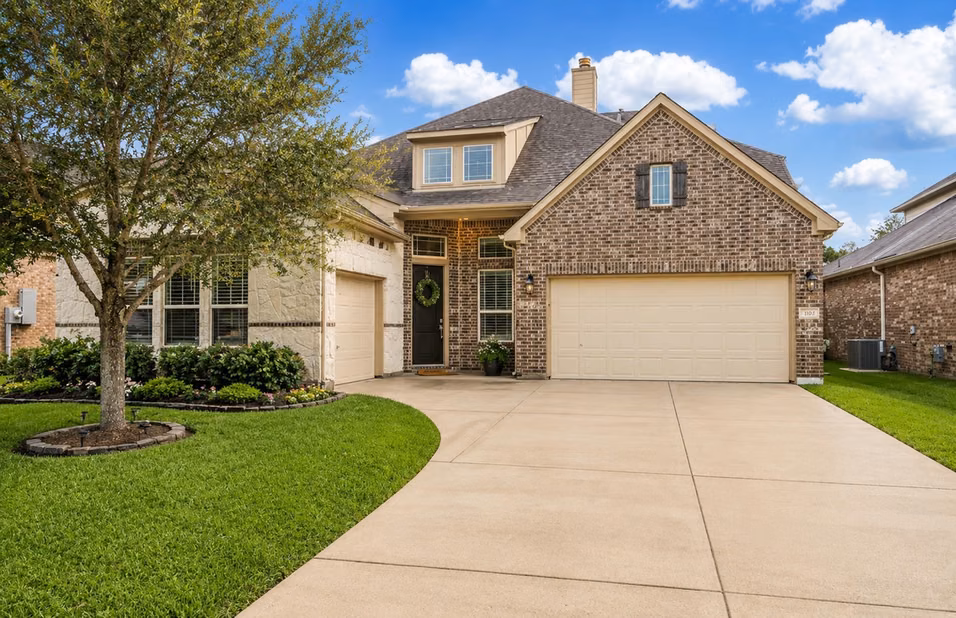 Photo of 310 Westwood Drive, League City, TX 77573