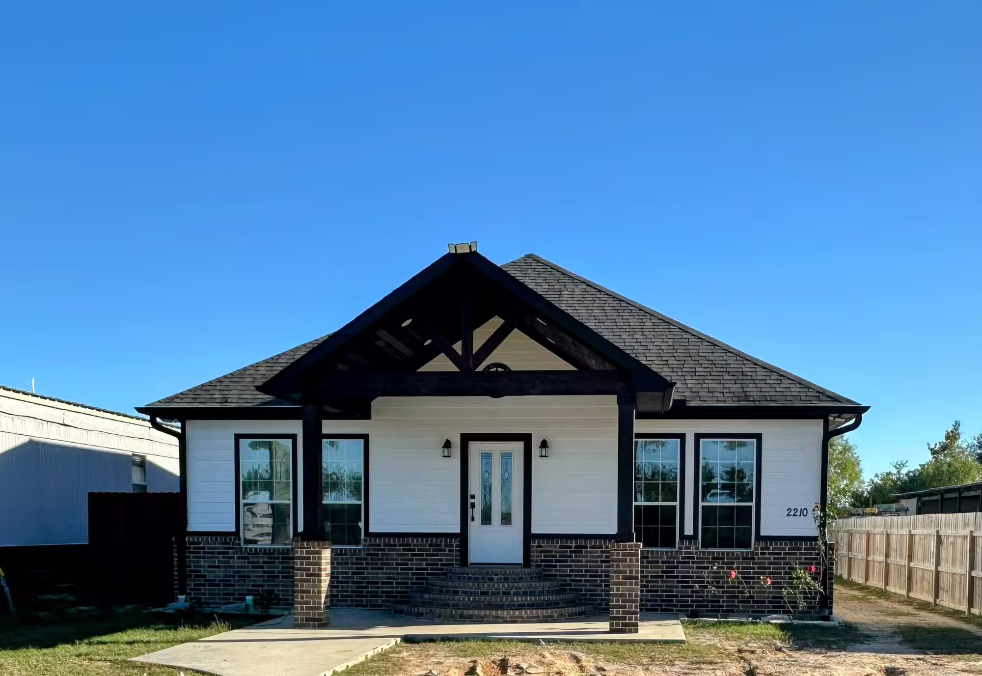 Photo of 2210 Road 5500, Cleveland, TX