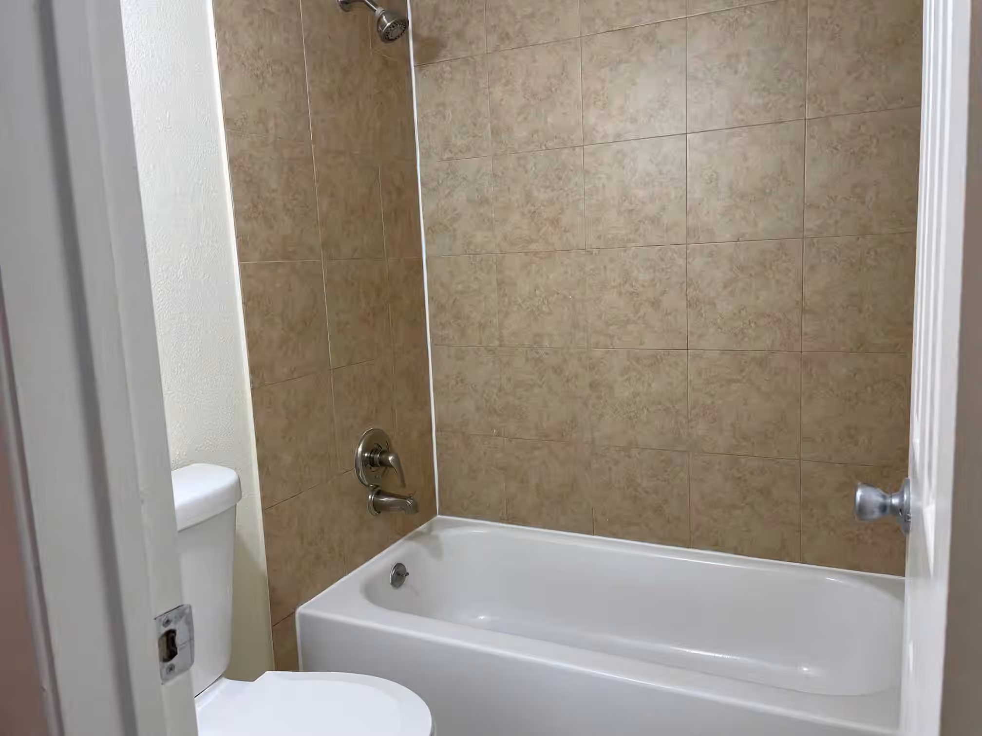 Photo 7 of 2626 Holly Hall Street 409, Houston, TX