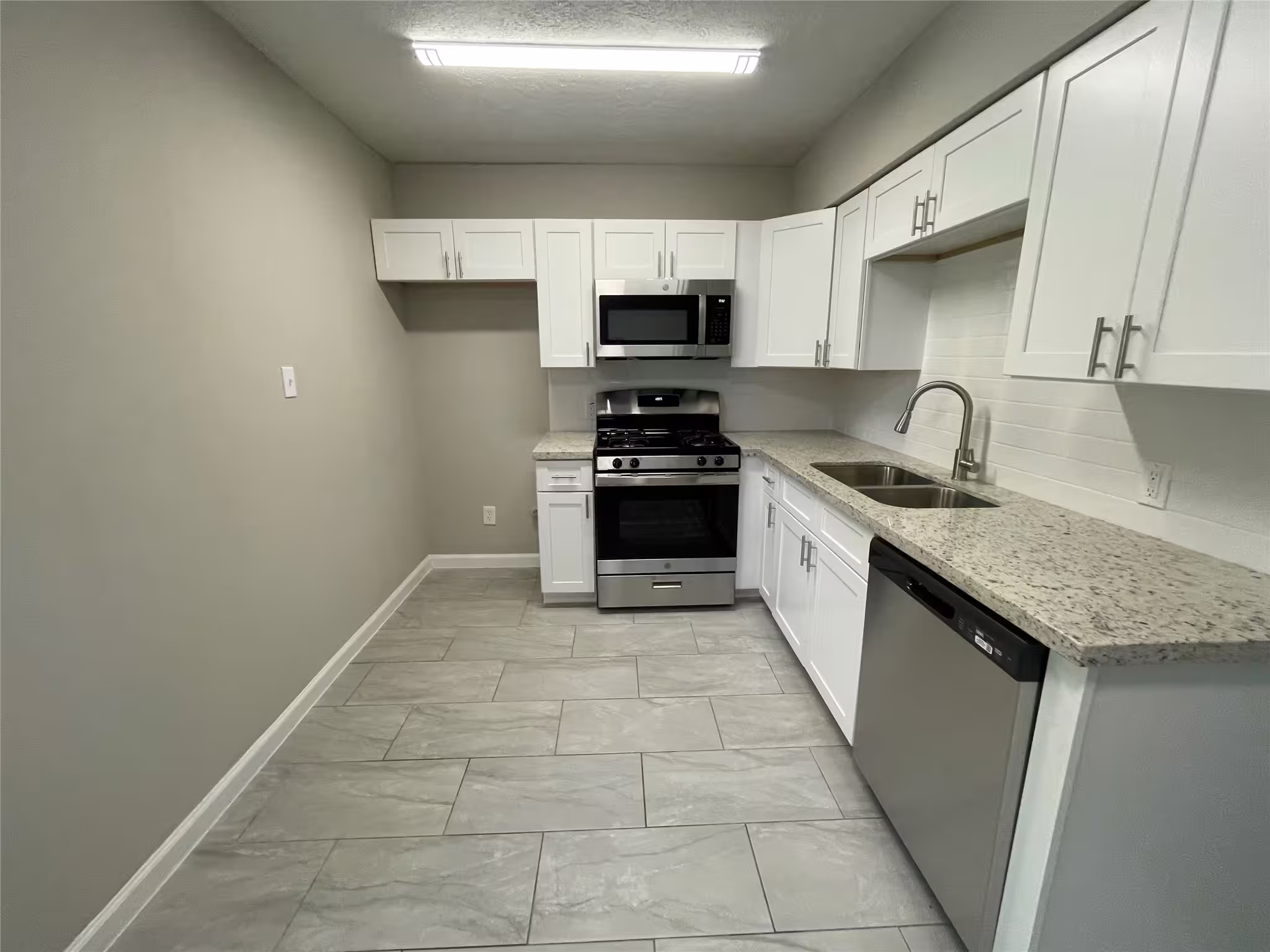 Photo 7 of 7634 Belbay Street, Houston, TX