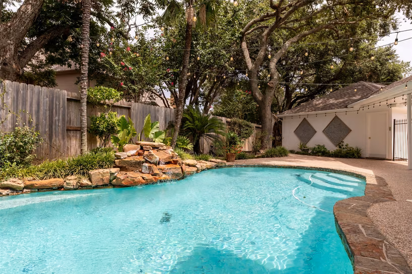 Photo of 14 Sterling Court, Sugar Land, TX