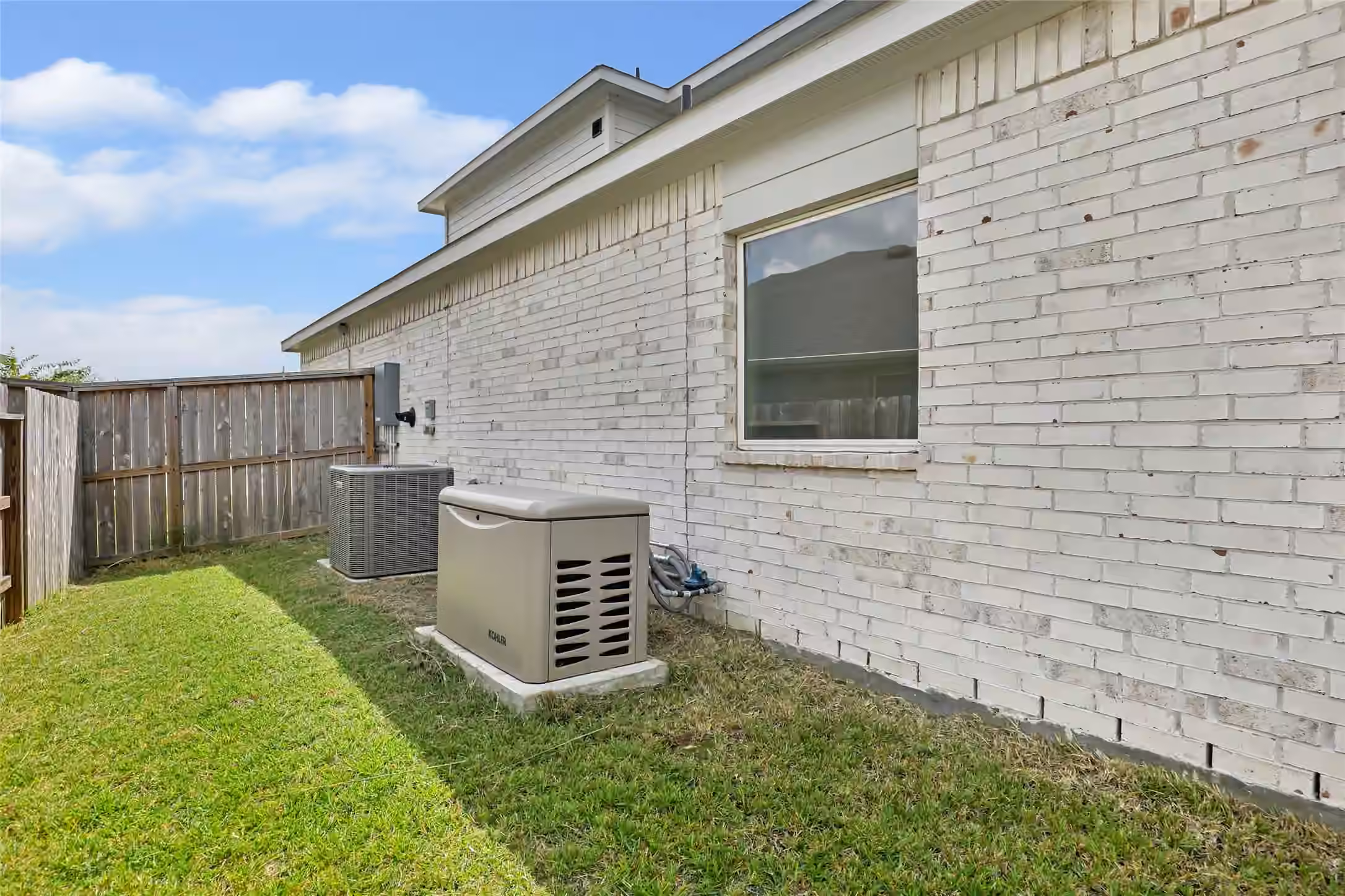 Photo 7 of 306 Springfield Shores Court, Crosby, TX