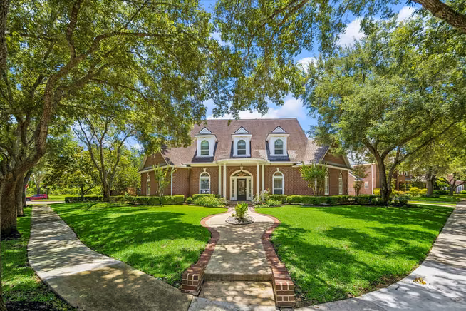 Photo of 4003 Woodbriar Court, Sugar Land, TX 77479