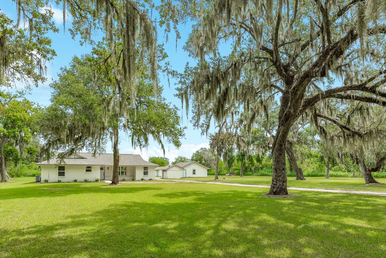 Photo of 16508 County Road 729, Brazoria, TX 77422