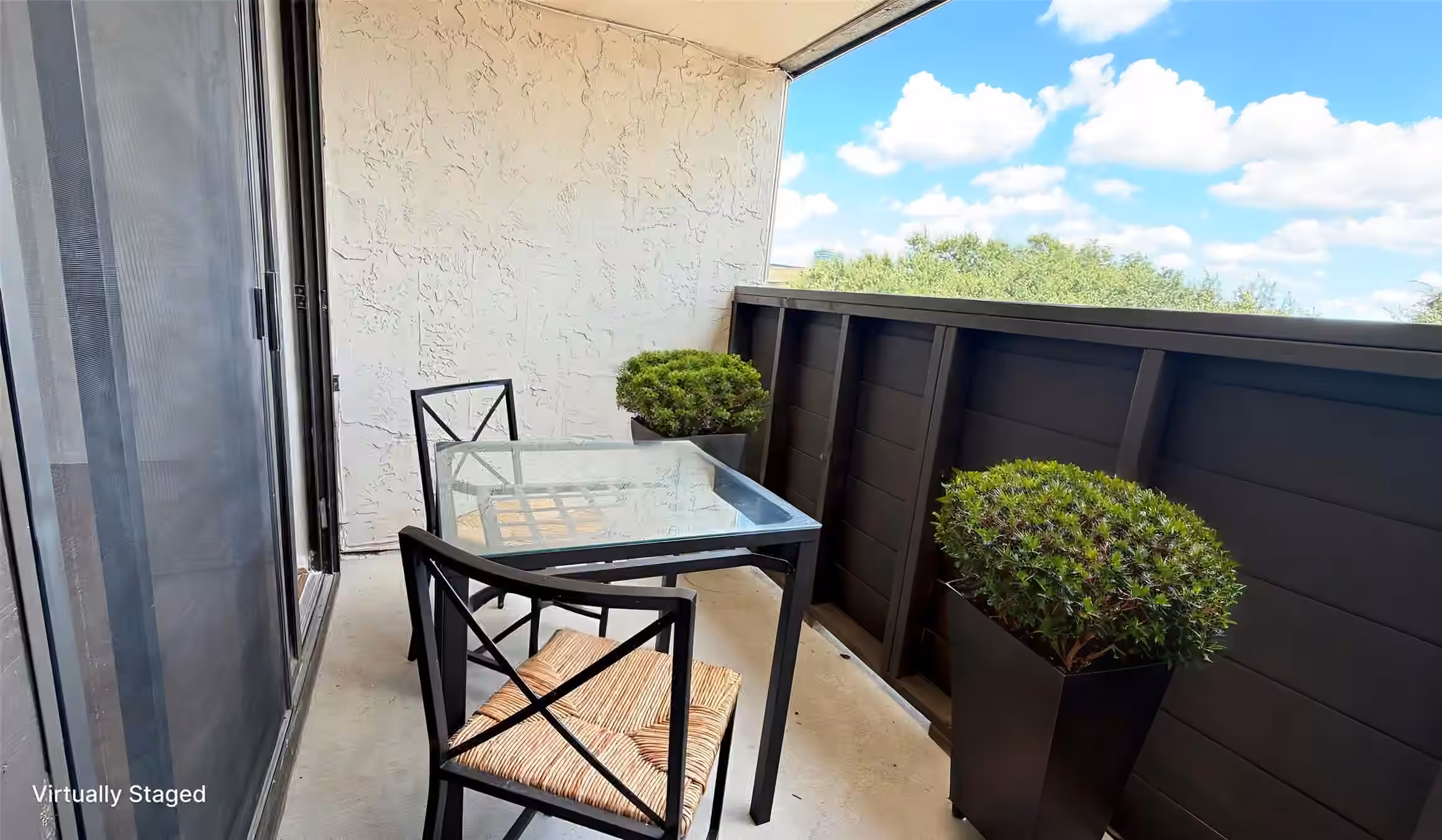 Photo 4 of 3075 Walnut Bend Lane 36, Houston, TX