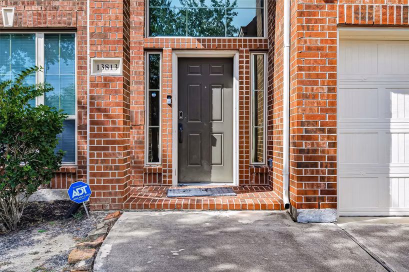 Photo 6 of 13813 Crystal Harbor Ln Lane, Pearland, TX