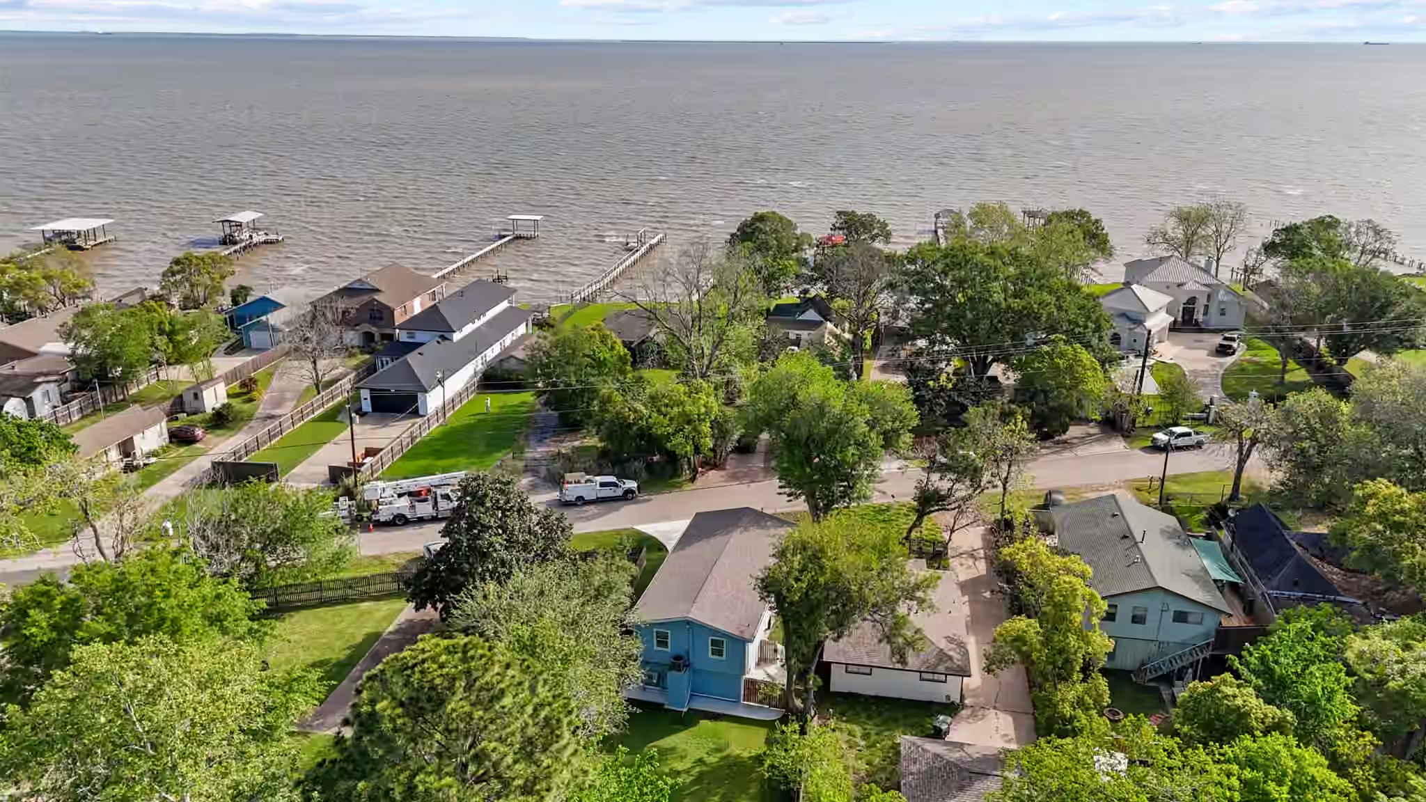 Photo 3 of 3802 Bayshore Drive, Bacliff, TX