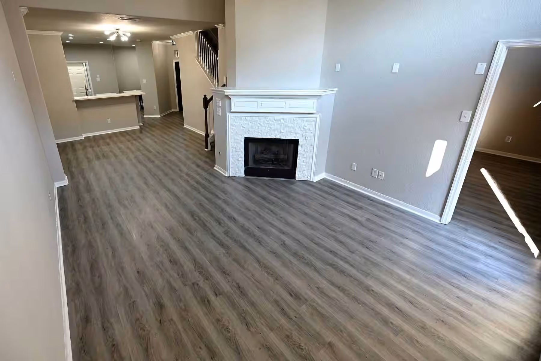 Photo 6 of 7823 Glenn Cliff Drive, Houston, TX