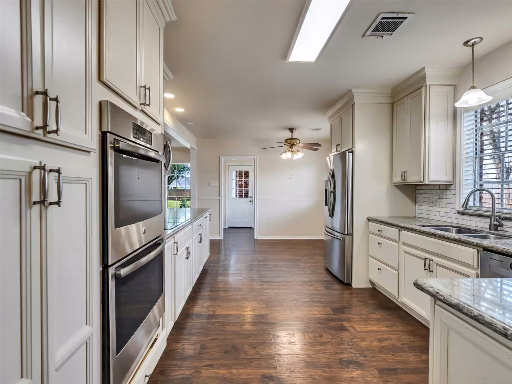 Photo 6 of 7814 Knob Hill Avenue, Pasadena, TX