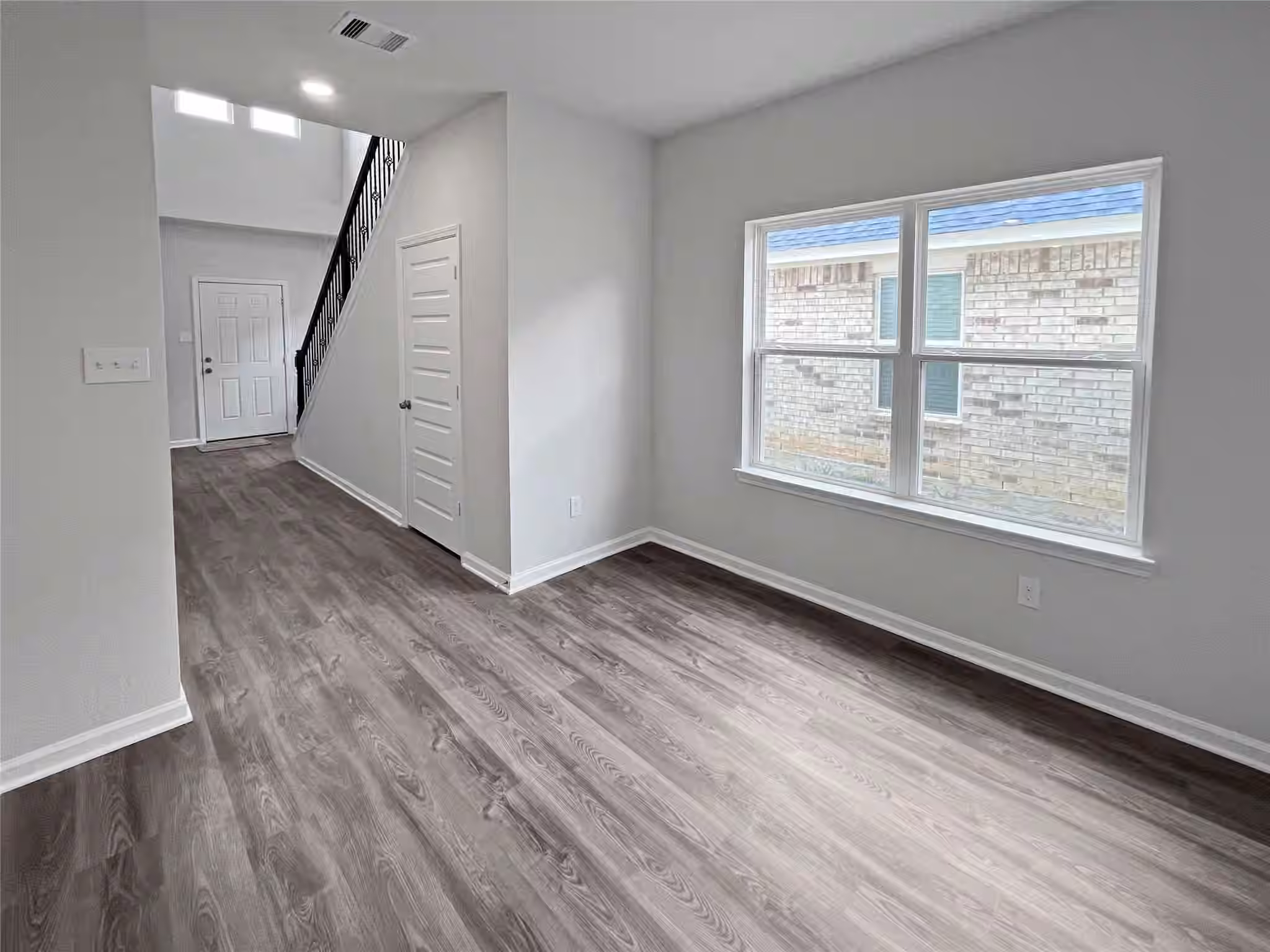 Photo 5 of 636 Blackberry Lane, La Marque, TX