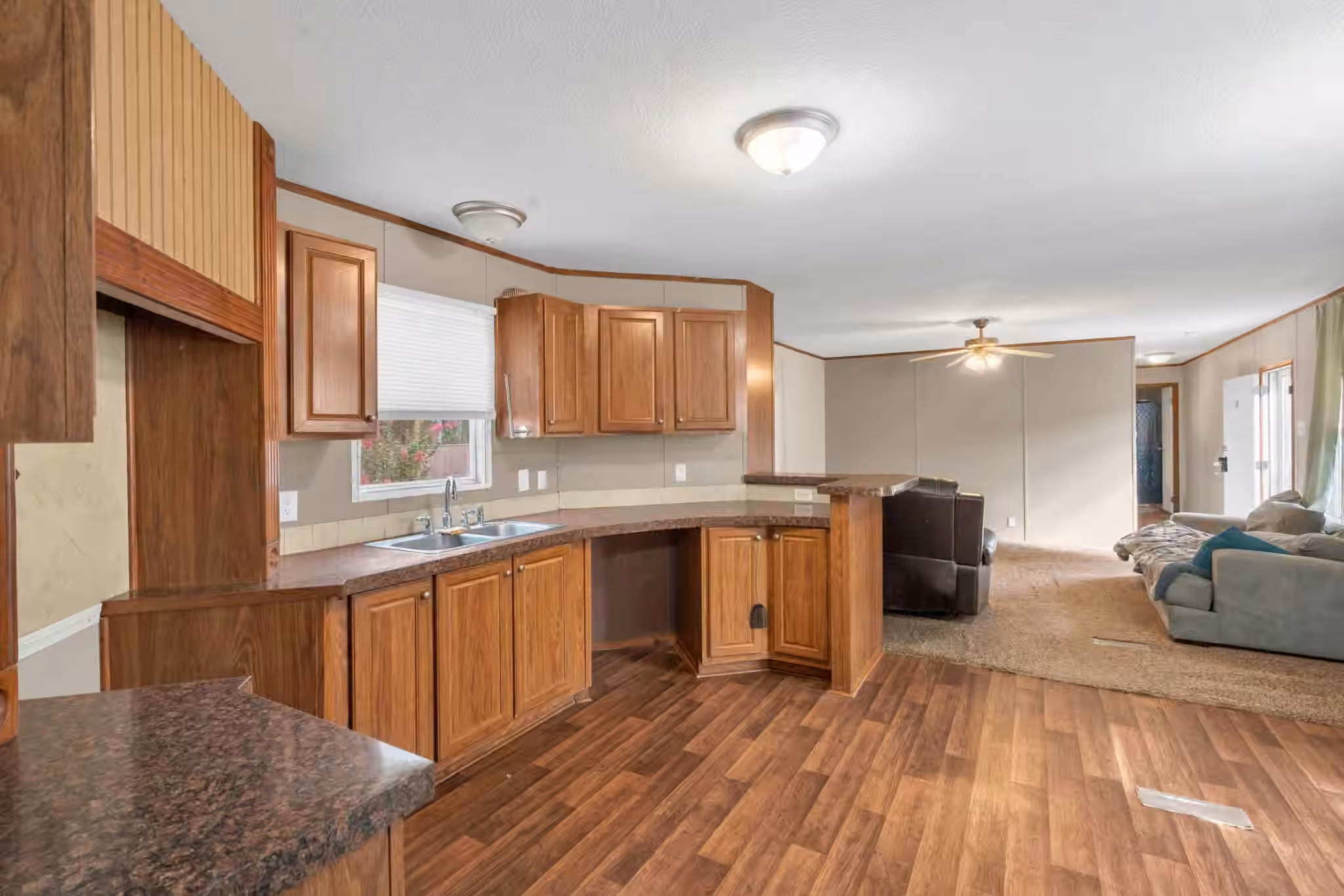 Photo 6 of 8318 Silver Maple, Plantersville, TX