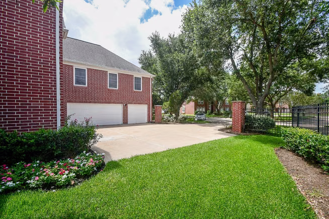 Photo 7 of 4202 Lakewood Court, Missouri City, TX