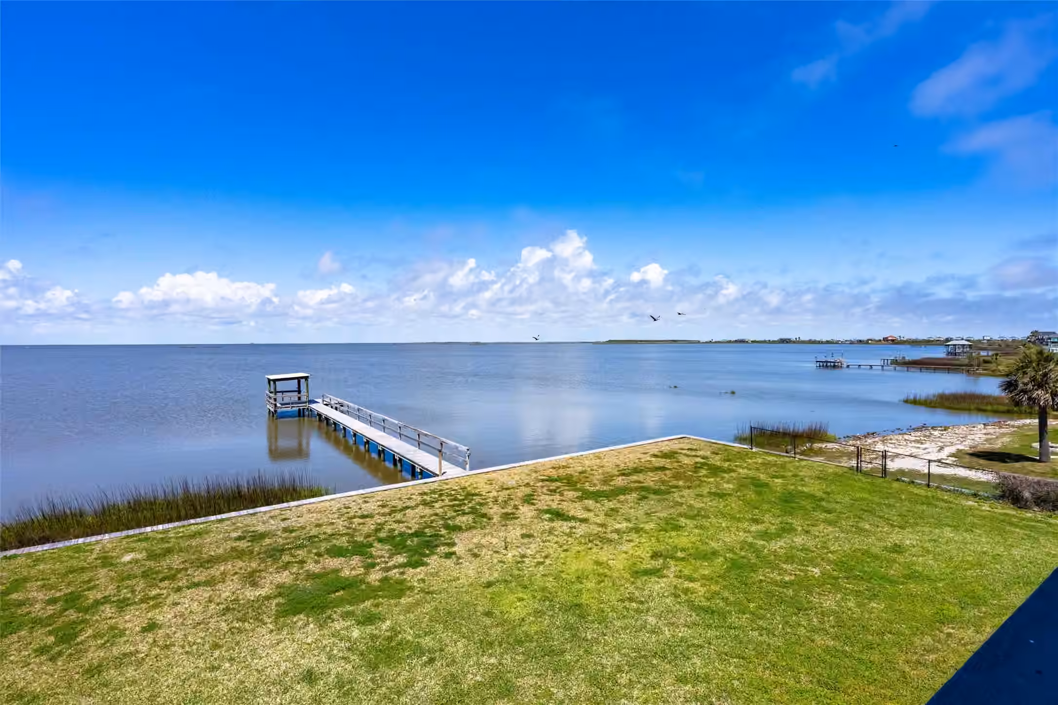 Photo 5 of 1040 N Gayle Street, Gilchrist, TX