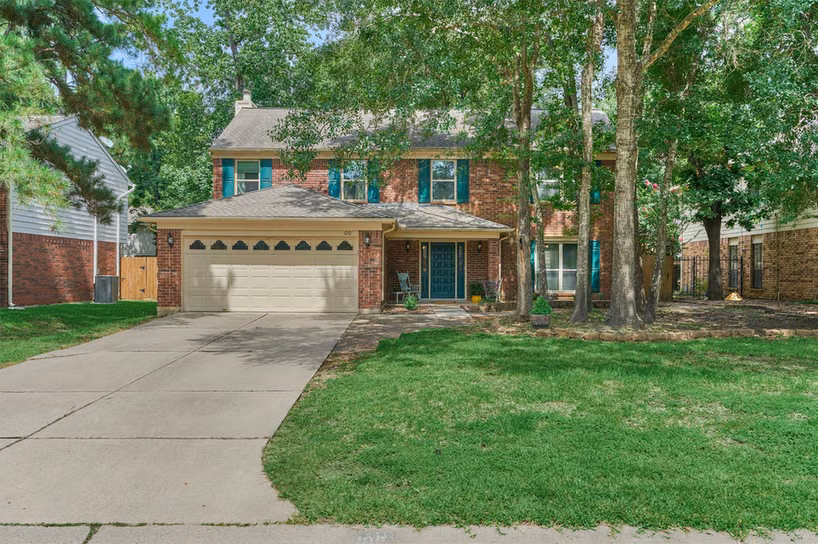 Photo 3 of 100 W Rainbow Ridge Circle, The Woodlands, TX