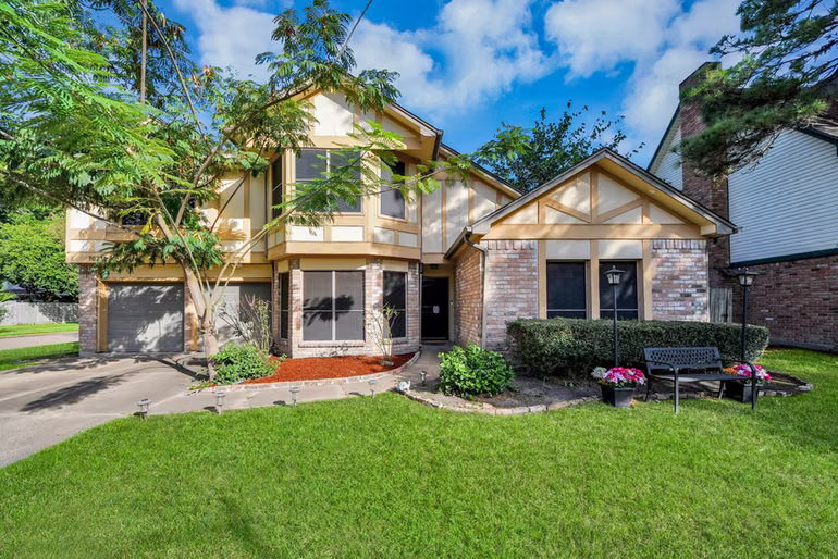 Photo 4 of 10214 Waving Fields Drive, Houston, TX