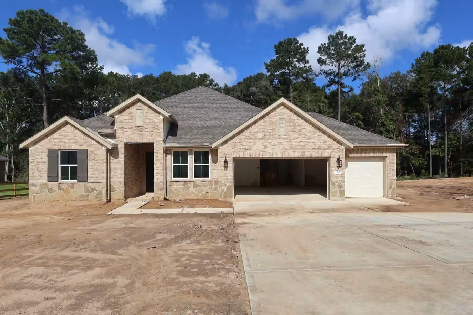 Photo 2 of 129 Roebuck Lane, New Waverly, TX