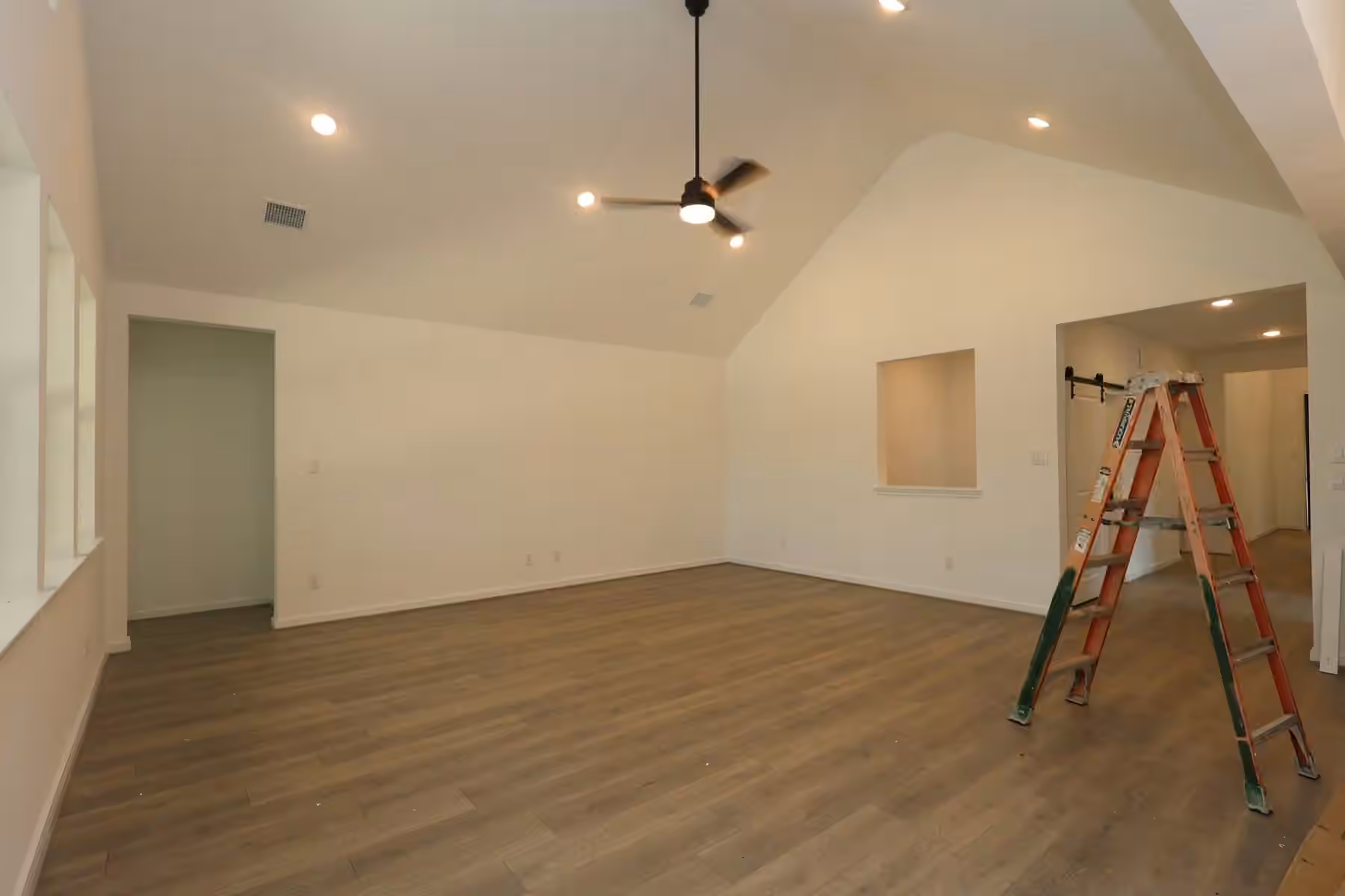 Photo 7 of 129 Roebuck Lane, New Waverly, TX
