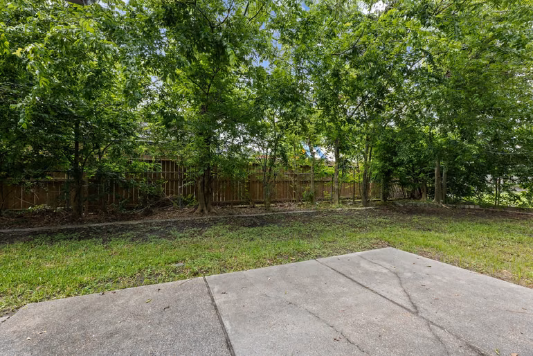Photo 5 of 2818 Ellington Street, Houston, TX