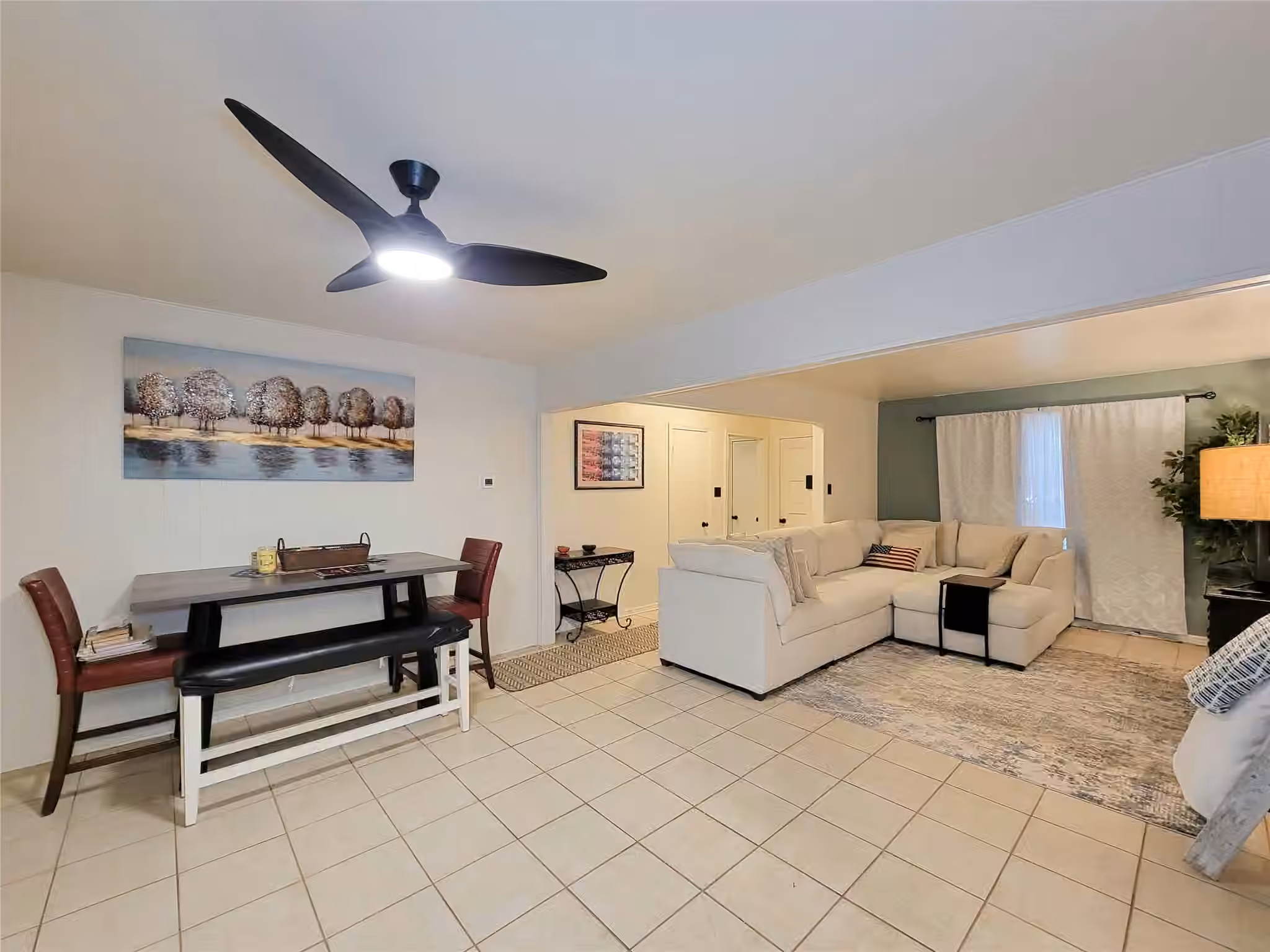Photo 3 of 118 W Vashti Drive, Houston, TX