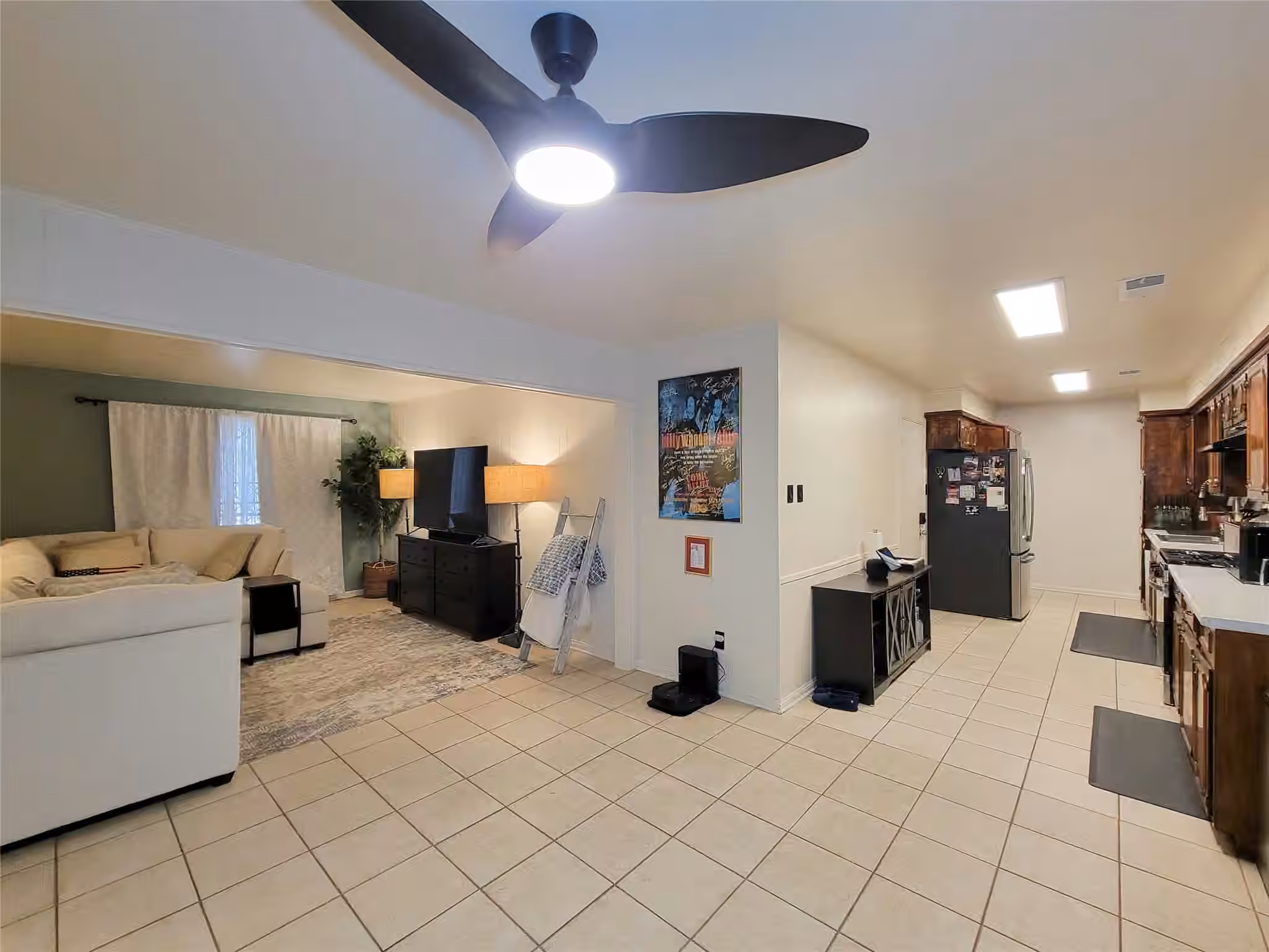 Photo 4 of 118 W Vashti Drive, Houston, TX