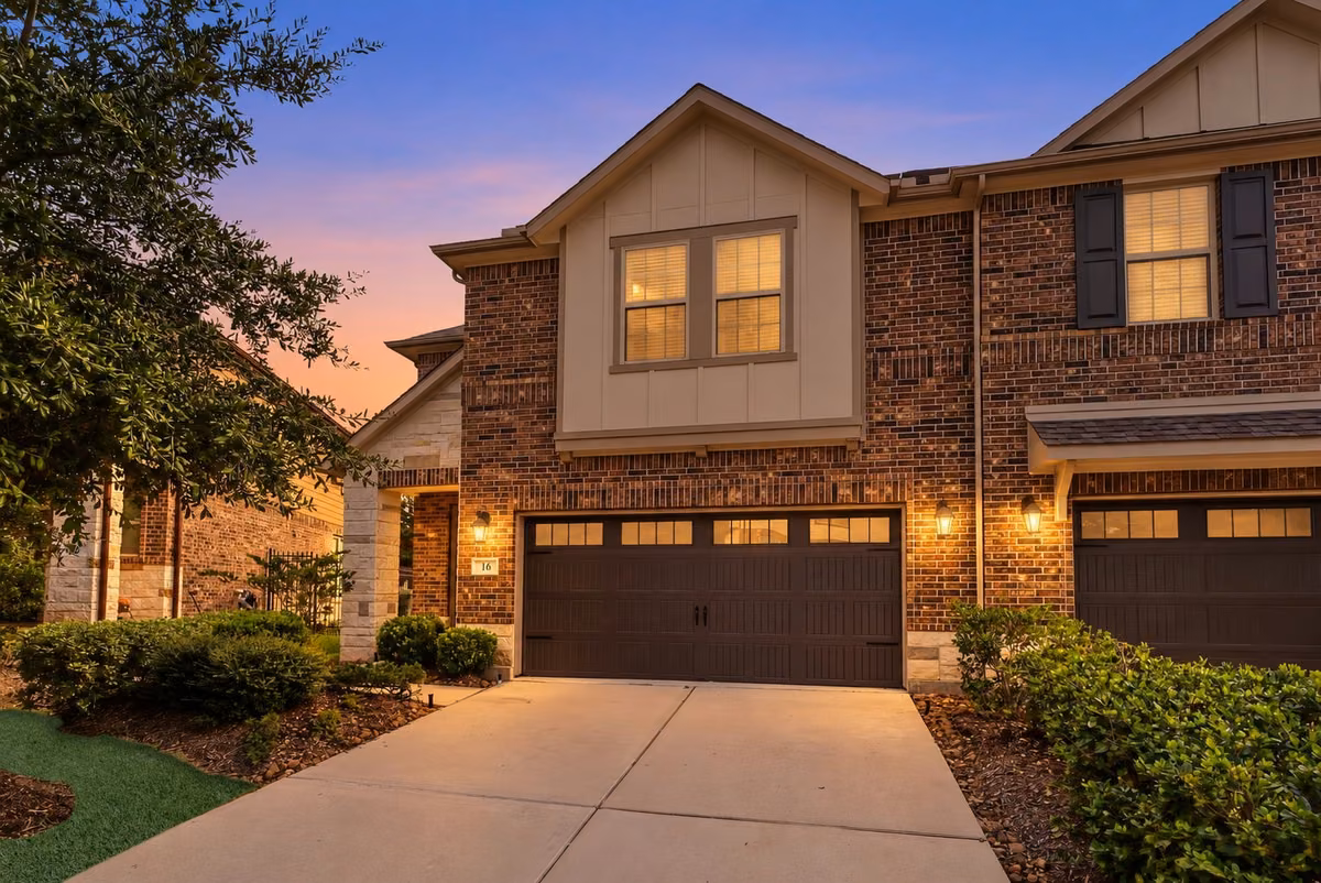 Photo of 16 Centennial Ridge Place, The Woodlands, TX 77354