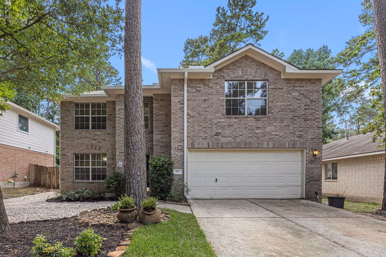 Photo of 202 W Misty Dawn Drive, The Woodlands, TX 77385