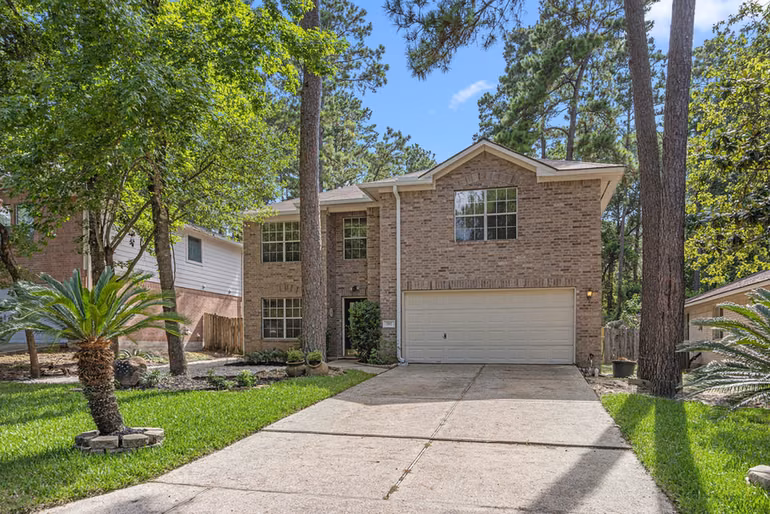 Photo 3 of 202 W Misty Dawn Drive, The Woodlands, TX