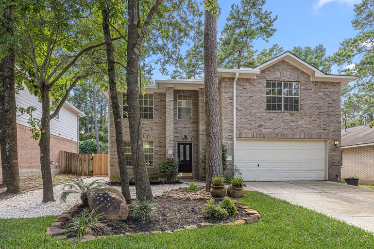 Photo 4 of 202 W Misty Dawn Drive, The Woodlands, TX