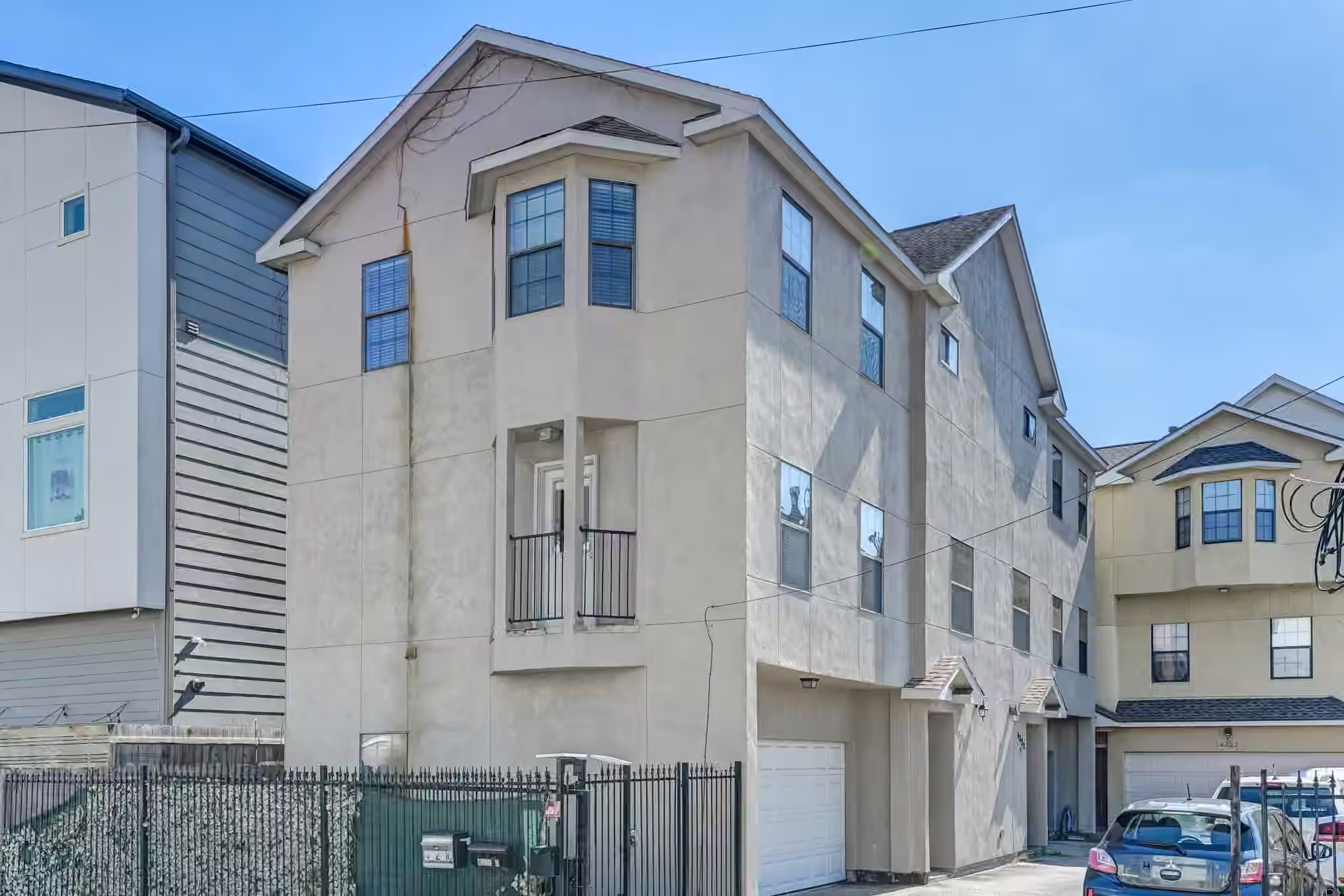 Photo 2 of 4323 Marina Street A, Houston, TX