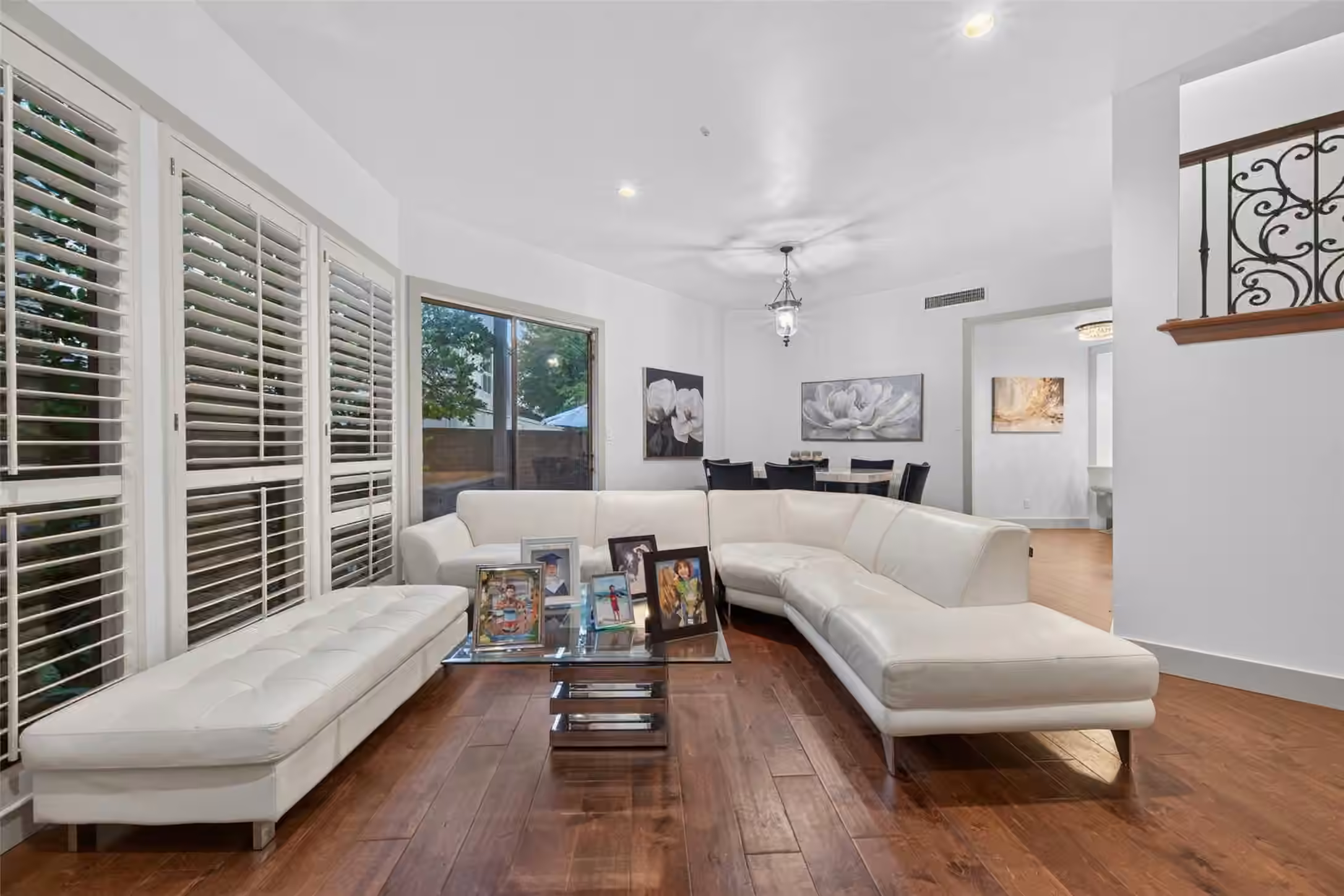 Photo 3 of 6000 Sugar Hill Drive 17, Houston, TX