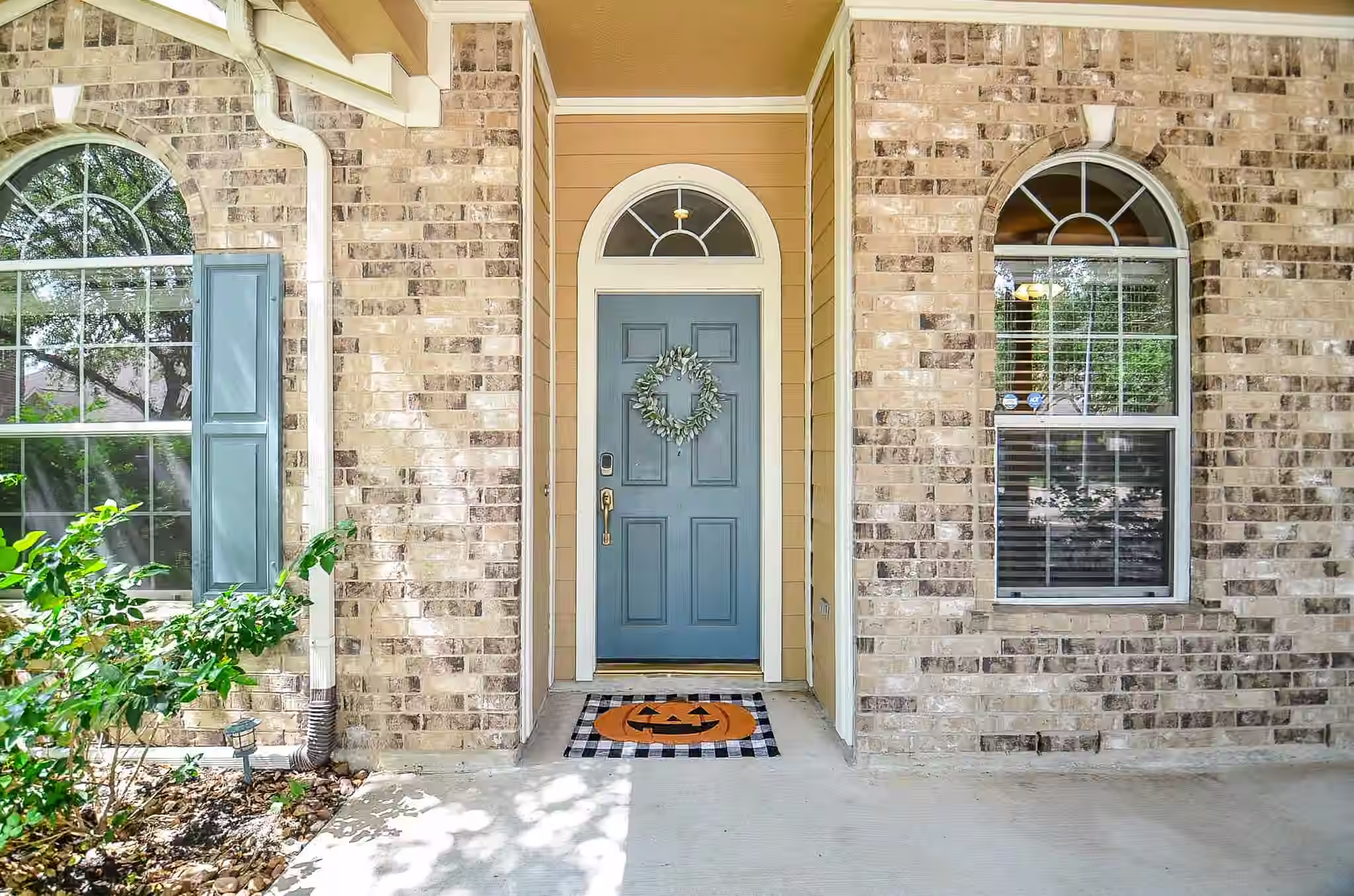 Photo 4 of 22922 Antiqua Estates Court, Conroe, TX