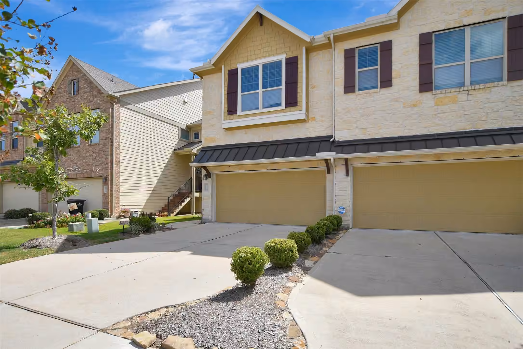 Photo 3 of 12210 La Strada Street, Richmond, TX