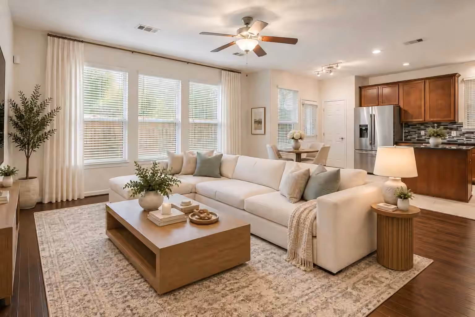 Photo 3 of 10043 Fallen Woods Drive, Houston, TX