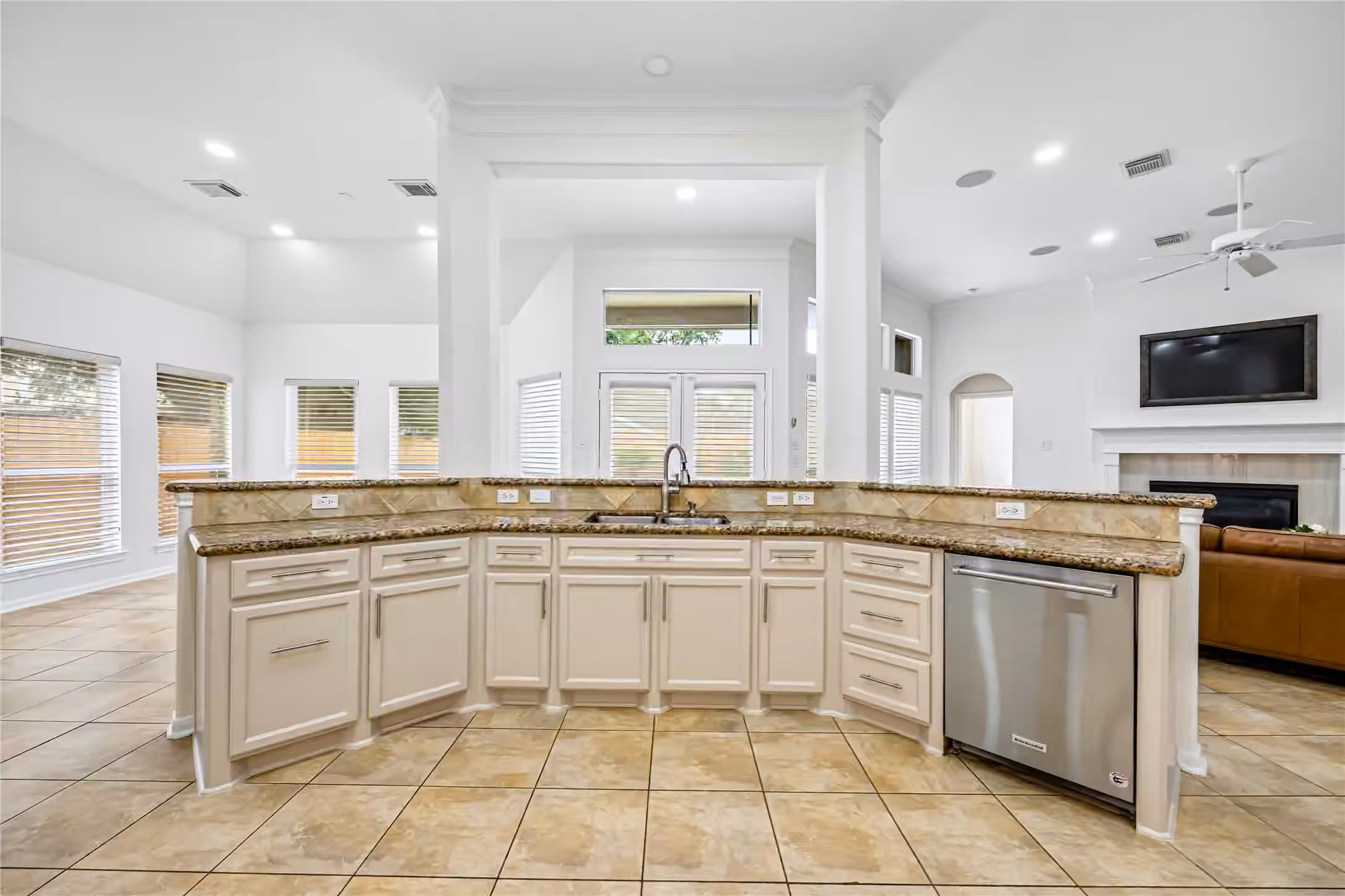 Photo of 4629 Oakdale Street, Bellaire, TX