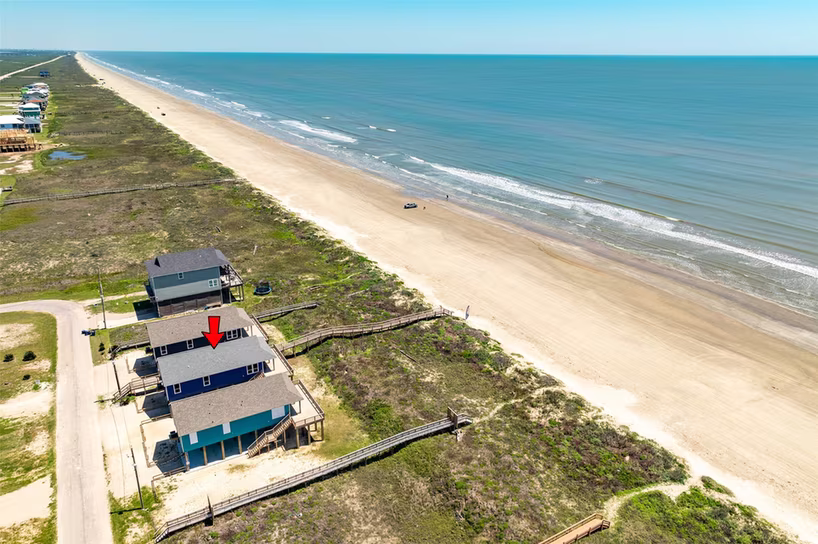 Photo 5 of 4831 Bluewater Drive, Surfside Beach, TX