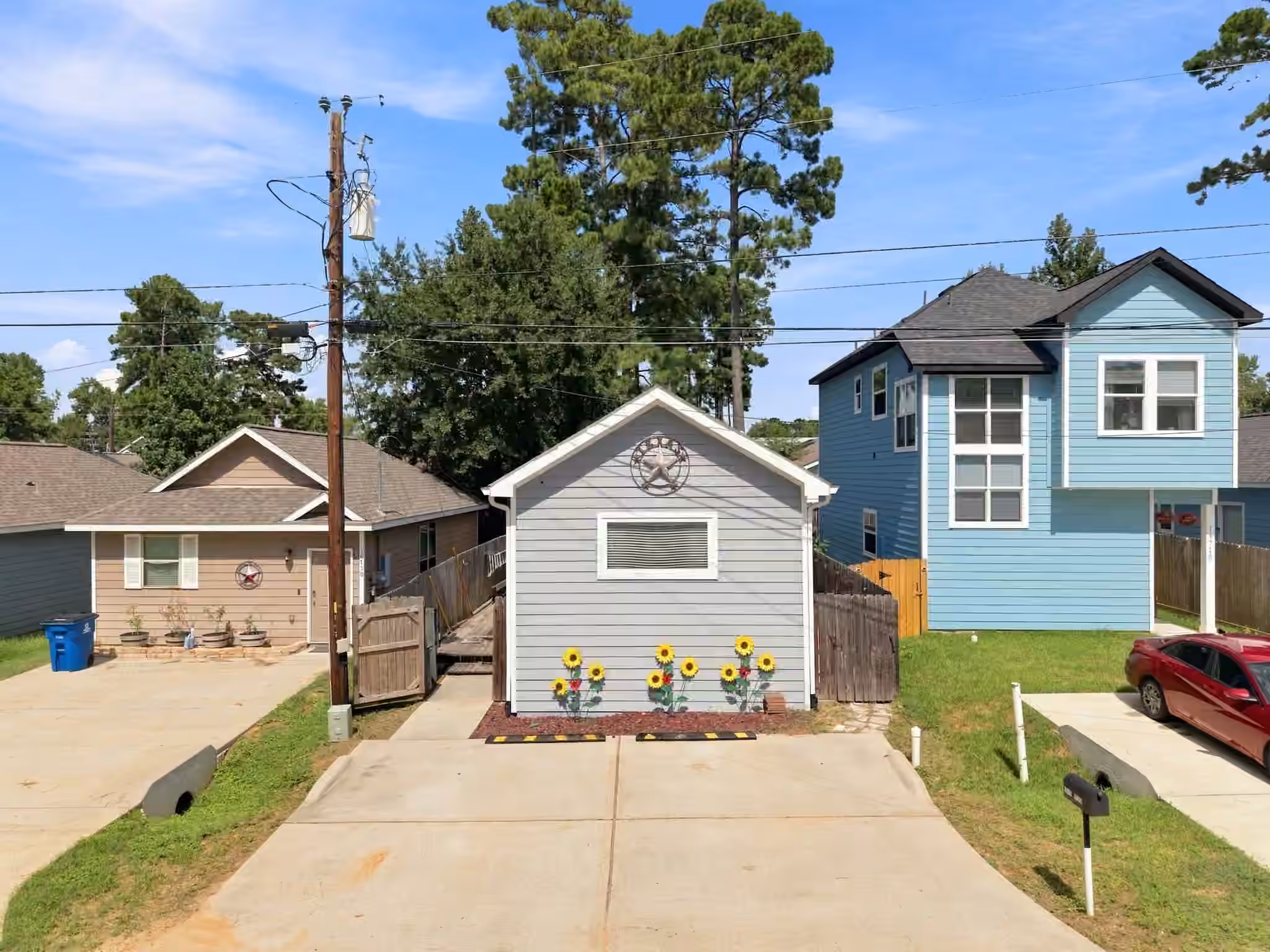 Photo of 16714 E Forrestal, Montgomery, TX 77316