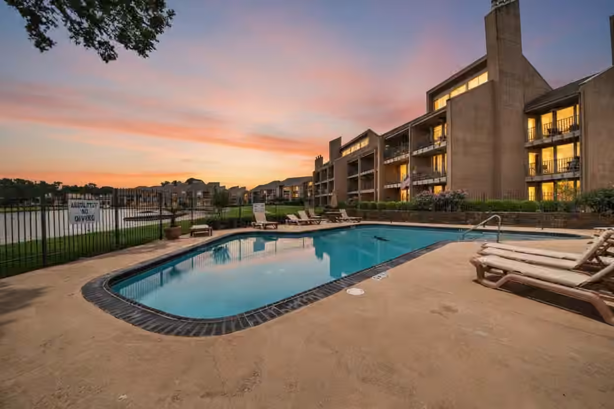 Photo 3 of 12600 Melville Drive 328B, Montgomery, TX