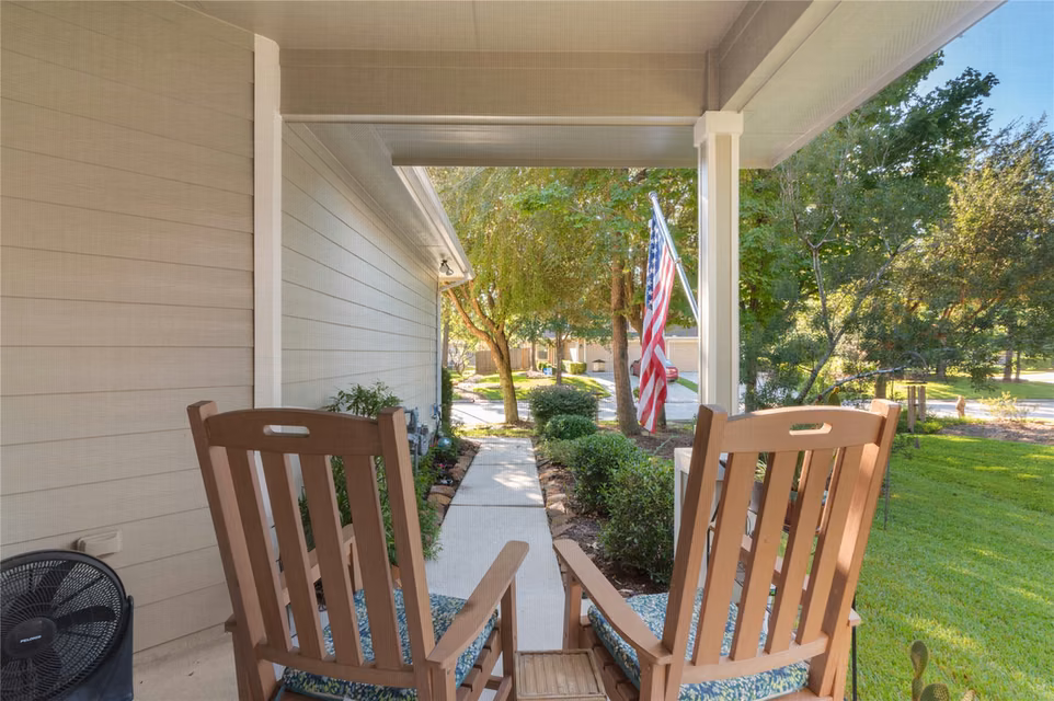Photo 4 of 11 Abercrombie Place, Conroe, TX