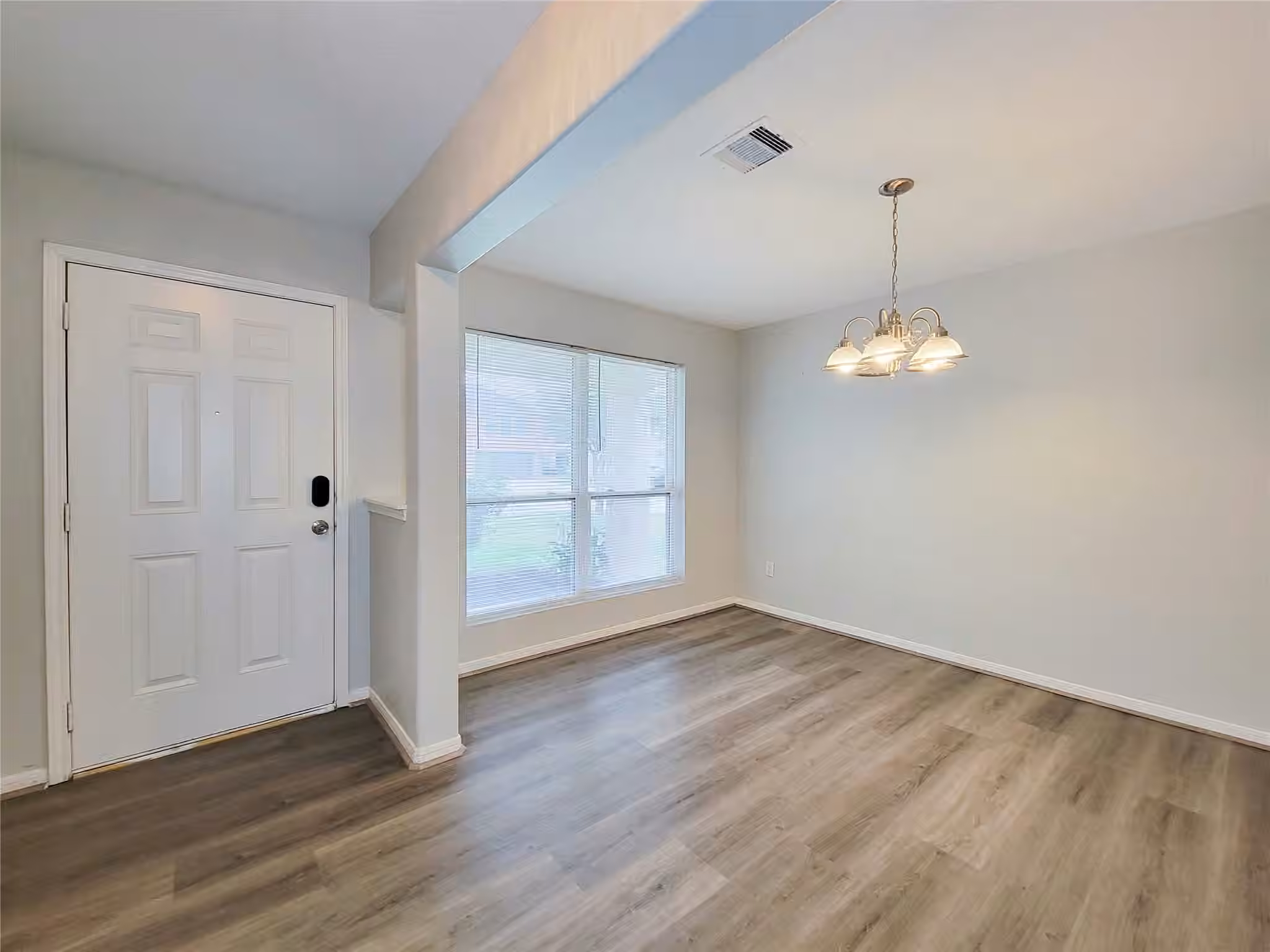 Photo 4 of 3602 Zephyr Glen Way, Houston, TX