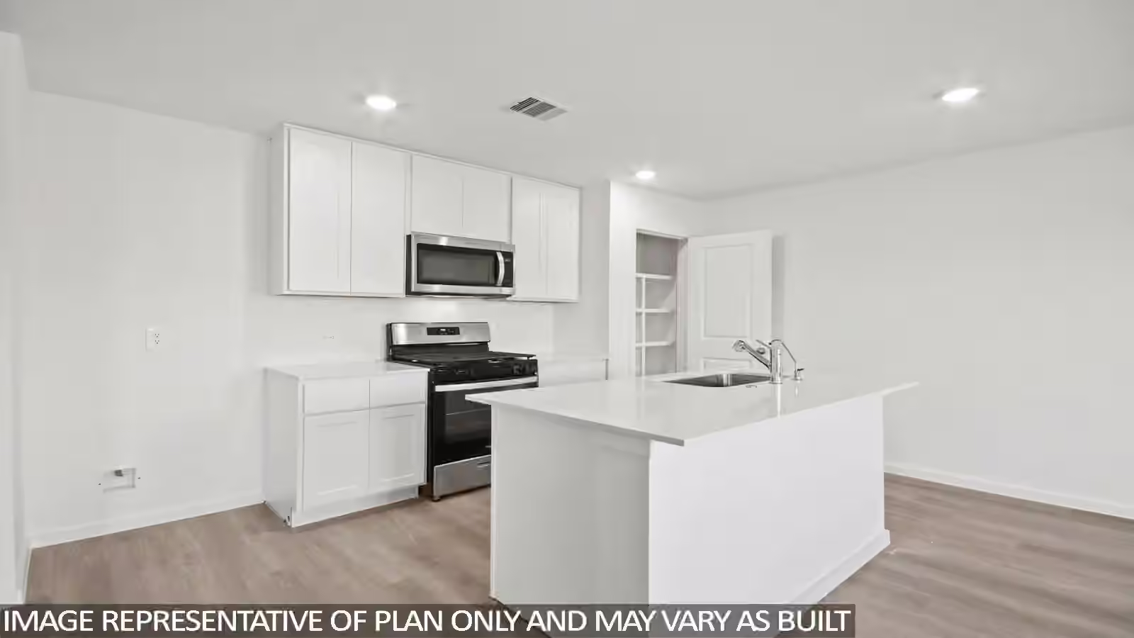 Photo 2 of 14830 Boxwood Ridge Street, Montgomery, TX