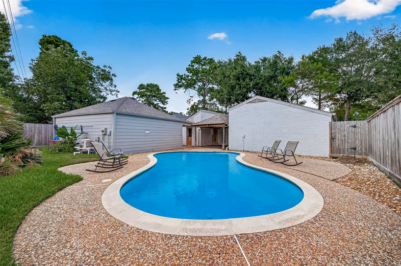 Photo 2 of 4711 Eagle Trail Drive, Houston, TX