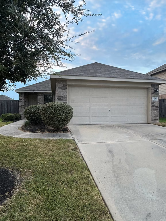 Photo of 4311 Cedar Elm Street, Baytown, TX