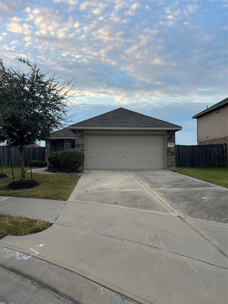 Photo 3 of 4311 Cedar Elm Street, Baytown, TX