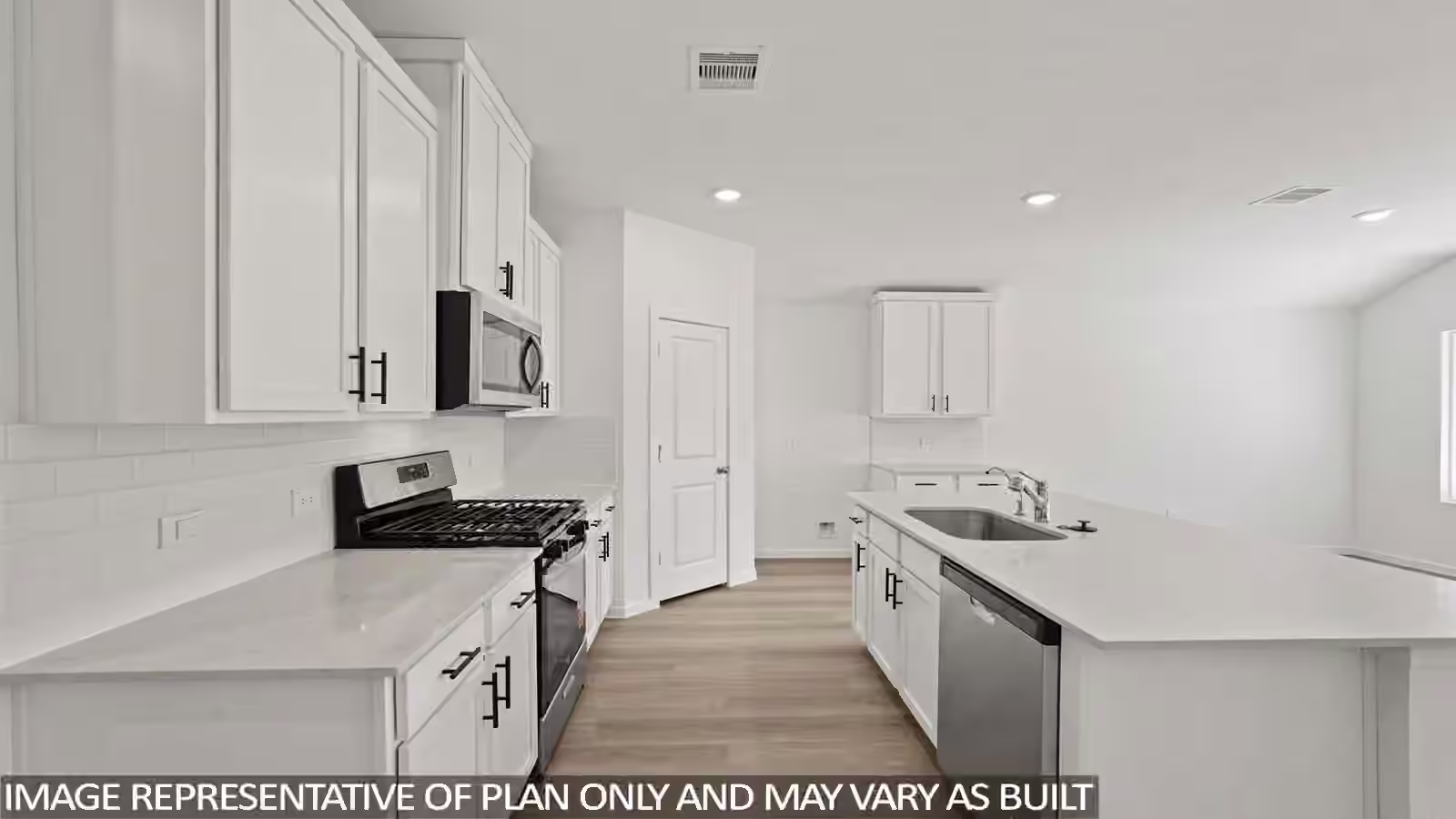 Photo 3 of 252 Golden Eagle Boulevard, New Waverly, TX