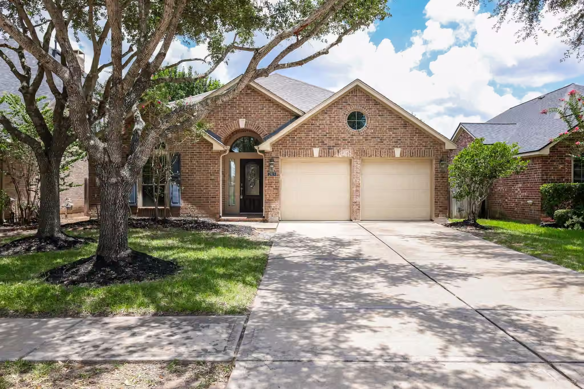 Photo 3 of 2919 Chalet Knolls Lane, Katy, TX