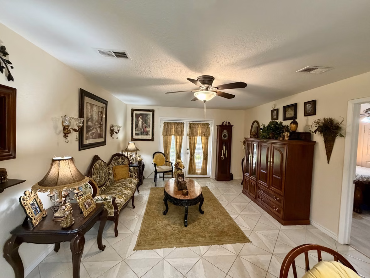 Photo 5 of 4103 Bermuda Drive, Pasadena, TX