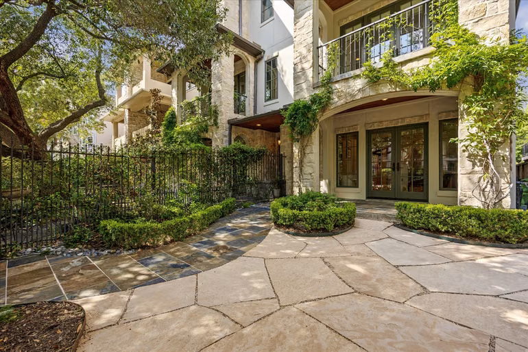 Photo 6 of 6308 Pickens Street B, Houston, TX