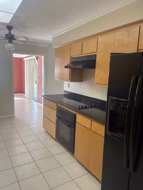 Photo 5 of 2023 Westlake Road, Houston, TX