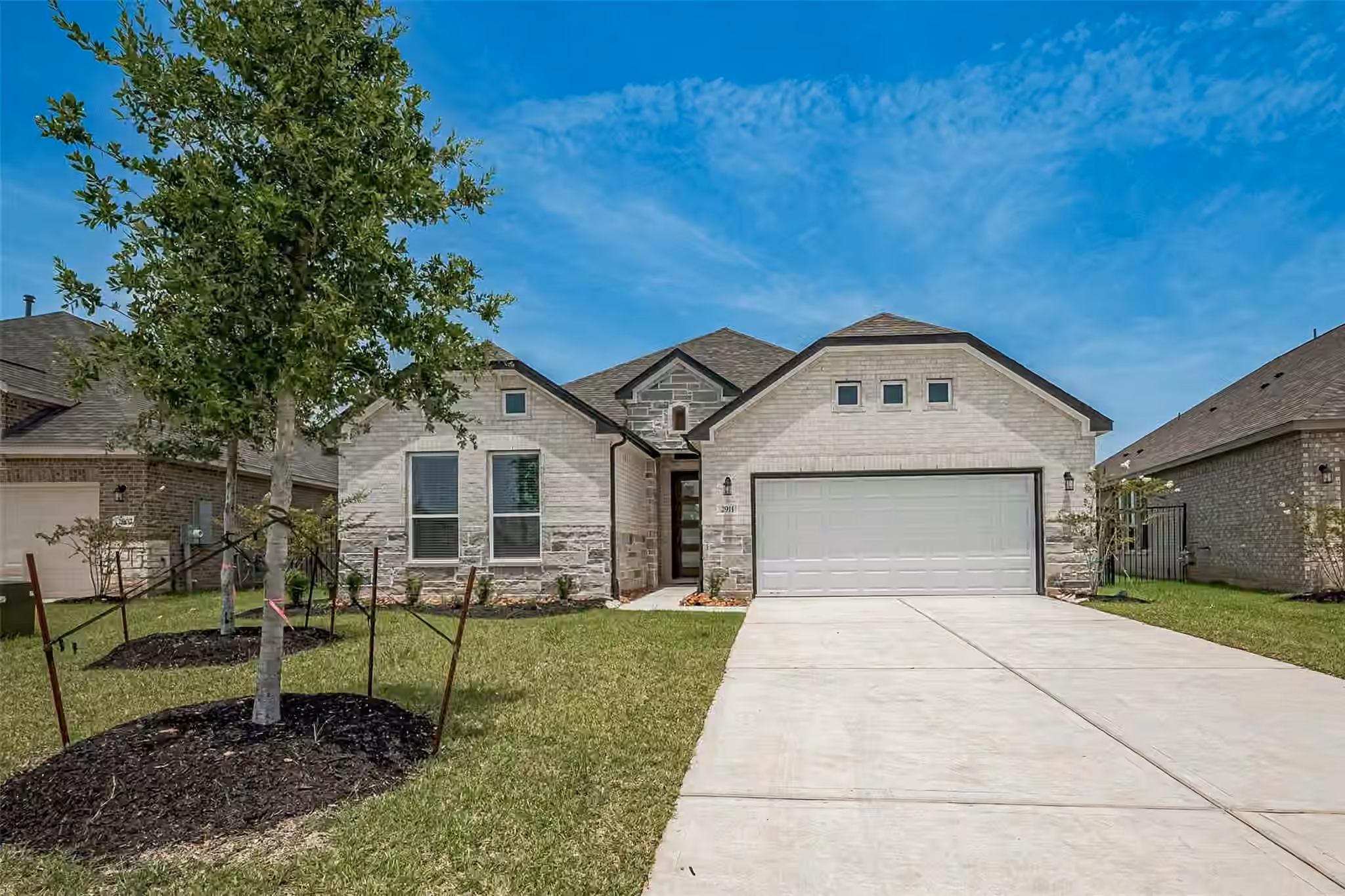Photo of 2911 Golden Isle Drive, Texas City, TX 77568